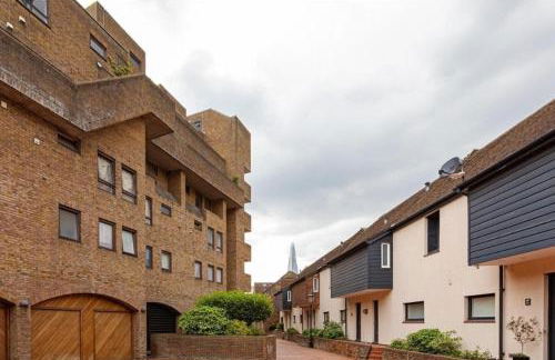 Amazing Marina-Overlooking 1Bed - Photo 25