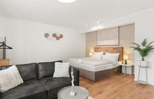 YUVA HOMES in Untermeitingen - Foto 1