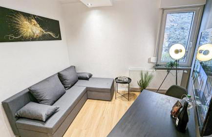 ALFA 4 Zimmer Apartment 8 Personen TV WIFI WM I 4BR 7Beds I 8 people I Kitchen l Bathroom - Foto 3
