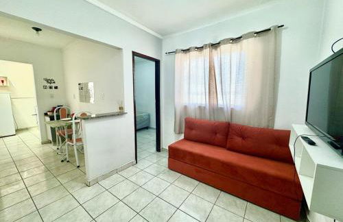 APT-10 Completo Com Ar-Condicionado Garagem Predio Central Perto de tudo - Foto 21