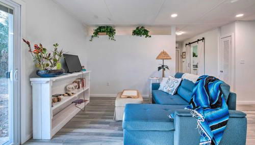 Waterfront Studio with Dock Access in Inglis! - Photo 4