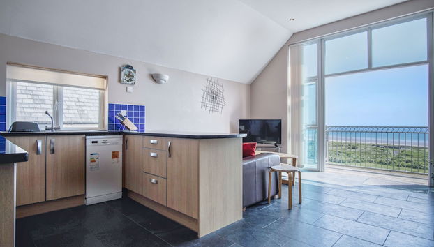 Manor View - 1 Bedroom Apartment - Pendine - Photo 5, Private kitchen