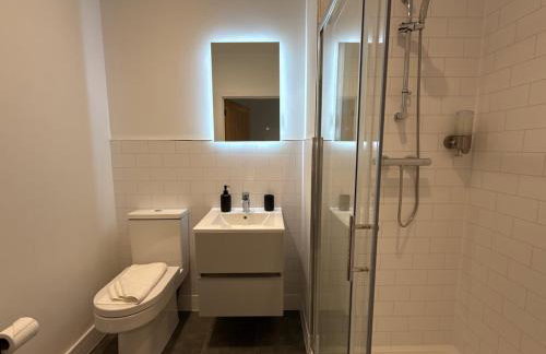 Beautiful 1 bed - 5 Queen Street Abingdon - Centrally located parking subject to availability - Ashbrook Serviced Apartments - Foto 6