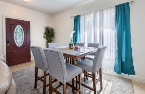 Spacious 2BR Apartment with Full Kitchen & Dining In Beverly Hills - Foto 7