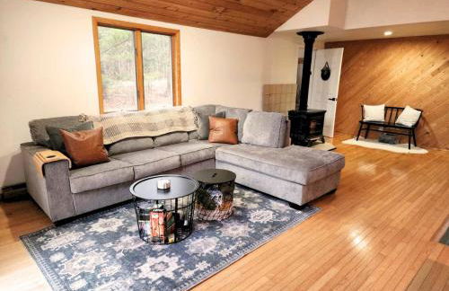 Rustic Catskills Cabin with Hot Tub and Mountain Views - Foto 6