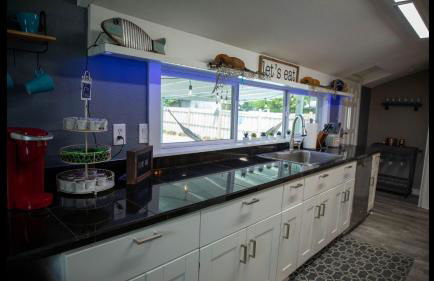 Family Home with Private Pool Yard Only 24 Mi to Disney - Foto 12