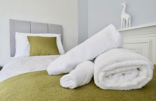 Lyndale House - Exclusive use, self catering, fpventures Stroud - Foto 13