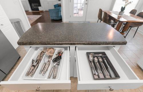 Hidden Lake Hideaway w/fenced in yard 3br 2 bath - Foto 8