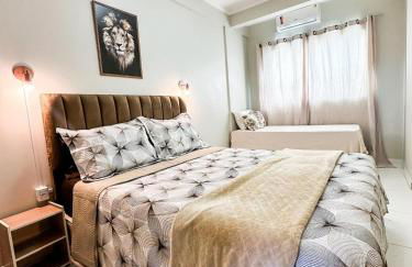 APË GOLD NO CENTRO DA CIDADE COM AR E CAMA KINg - Foto 22