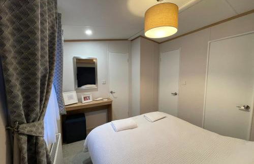 Beautiful home in Away Resorts, St Helens - Photo 18