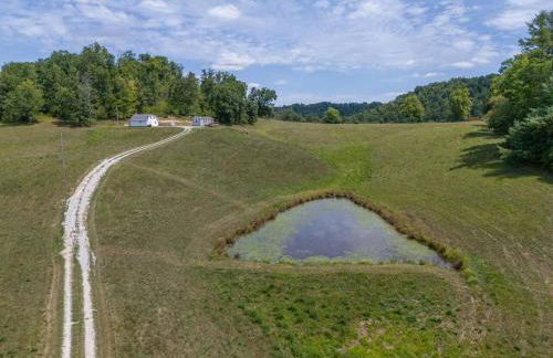 WiFi Firepit Fishing Pond - FarmView - Foto 69