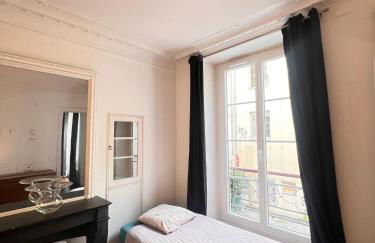 Real Parisian apartment with 2 bedrooms and AC - Foto 10