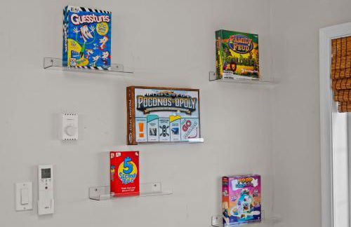 Pocono Lake Escape, includes Golf Cart, Firepit - Foto 40