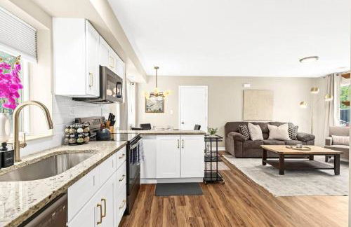 Spacious 1BR Flat, Workspace, King Bed - Foto 25