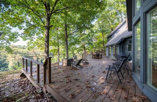 Exclusive Wooded Chalet w Magnificent River Views - Foto 55