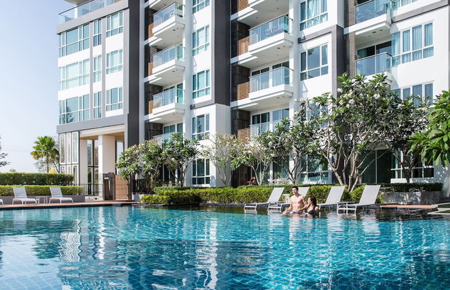 First Choice Grand Suites - Photo 39