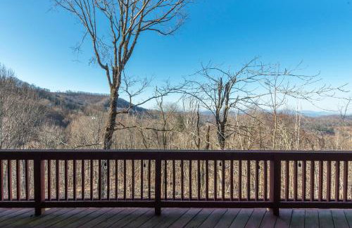 Wolf's Den~Views~Hot Tub~Home Theater~Hatley Ski! - Foto 51