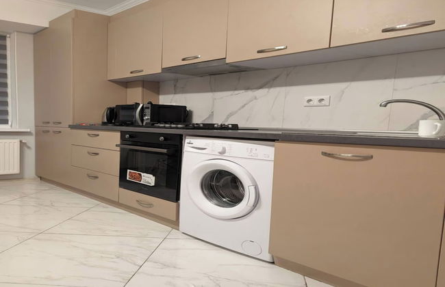 Charming Chișinău Apartment With Gas Heating & Hot Tub - Photo 11