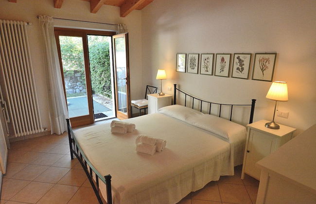 Apartment Bardino with Pool - Photo 2