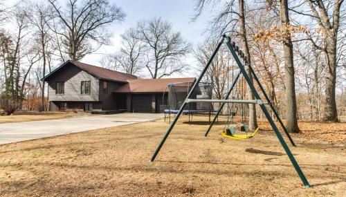 Lakefront Nisswa Home with Deck and Screened Porch - Foto 2
