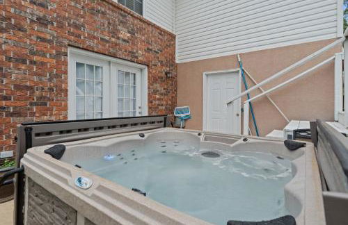 Pool, Hot Tub, Game Room & Sleeps 18! By StayLage - Foto 47