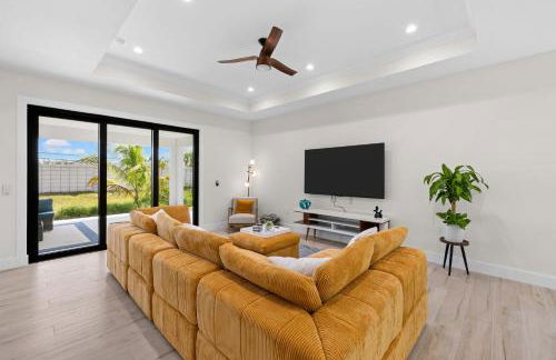 Colorful retreat near beach and pickleball courts - Foto 25