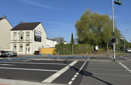 Exklusives Architektenhaus, Pool und Privateinfahrt - Foto 13