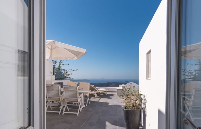 Karpimo Horizon - Caldera View with private hot tub - Photo 34