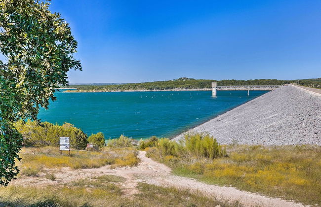 Flirty Flamingo' Studio: 1 Mi to Canyon Lake - Foto 25