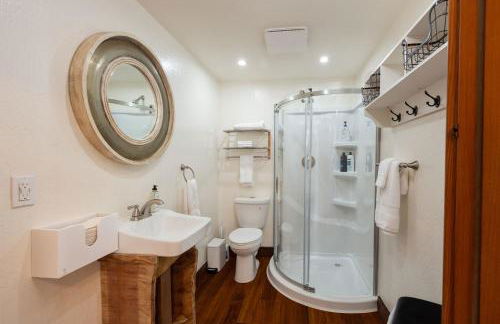 Seaside Art Gallery Loft Inspire Your Creativity with Breathtaking Views! - Foto 16