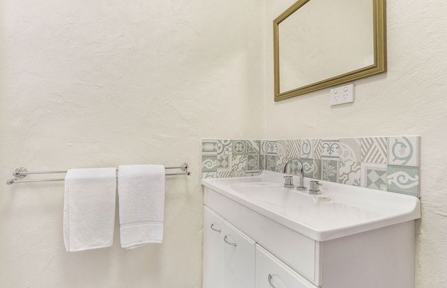 Tropical Unit with Private Fenced Garden Close to The Beach 5 - Foto 14