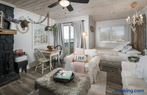Resort- Indoor Pool, Hottub, Sauna, Gameroom - Cozy Studio-Near Slopes and Oz - Foto 40
