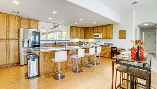 Steps to Clear Lake Hot Tub Haven in NorCal! - Foto 5