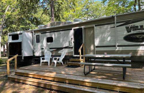 Lakefront! Twin Birch Resort - The Loon - Foto 6