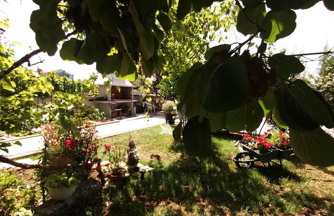 Green-beautiful Modern Apt. With Balcony & Garden - Foto 20