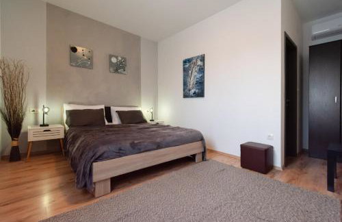 Villa Coridigo - Unique High Position, Panorama Nature View, Cozy Dining Terrace, Fenced Property - Foto 78