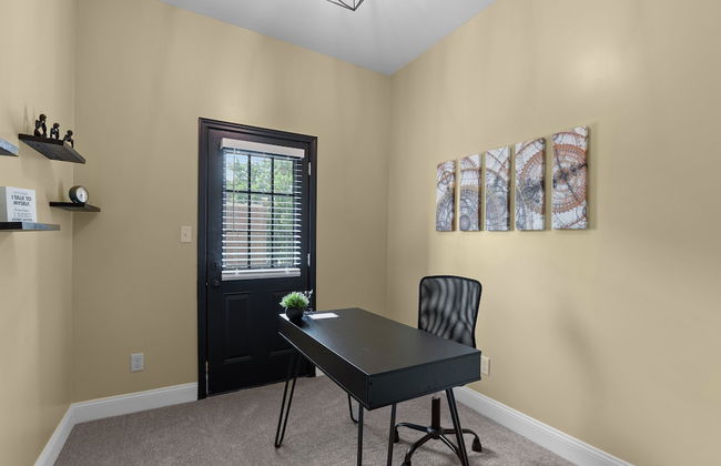 Red Brick Hideaway | JZ Vacation Rentals - Photo 35