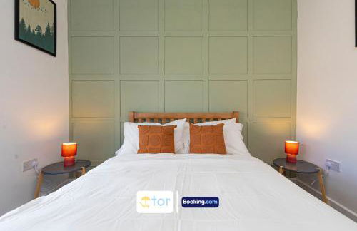 Explore Welsh Wonders, 3 Bedroom House By The One Retreats Short Lets & Serviced Accommodation Treharris - Foto 10