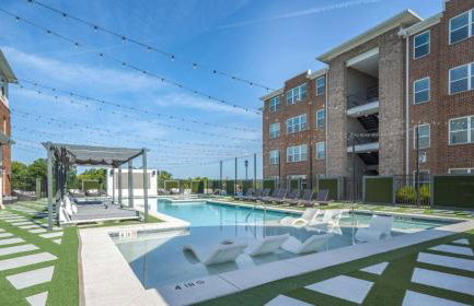High Cotton - 3BR 3BA Condo Near UA with Pool & Gym - Foto 34