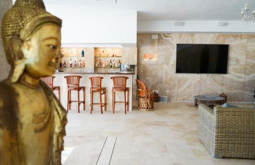 Huge Golf and Spa Mansion 8 min from Puerto Banus - Photo 57