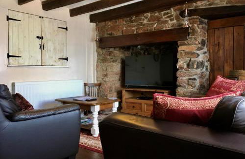 Mariners Cottage - Waters edge Fisherman's Cottage, Harbour & Sea Views & Free Dedicated Parking - Photo 14