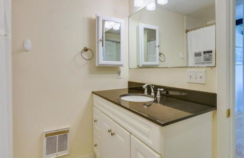 Cozy Westbrook Vacation Rental - Walk to Beach! - Foto 13