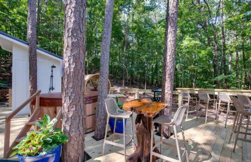 Off-grid Tree House Suitable for Four in Alabama - Foto 23