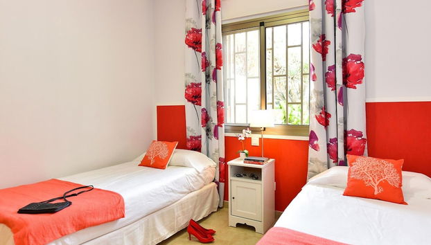 Belvilla by OYO Beach House Adelfas - Photo 4, Room