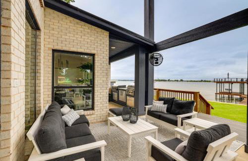 Hot Tub, Fire Pit! High-End Cedar Creek Lake Haven - Foto 30