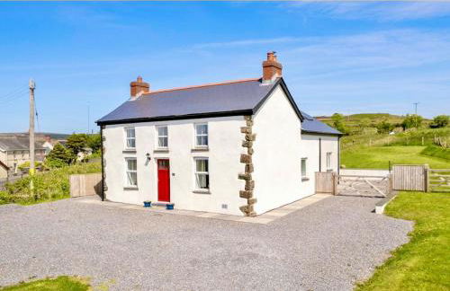 Rural Cottage, 3 beds, 3 bath,LOG BURNER, HOT TUB, with Cymru Holidays - Foto 28