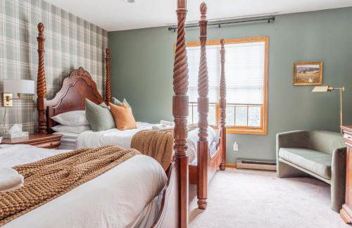 8BR Luxury Maplewood Manor, Hot Tub & Fire Pit - Foto 21