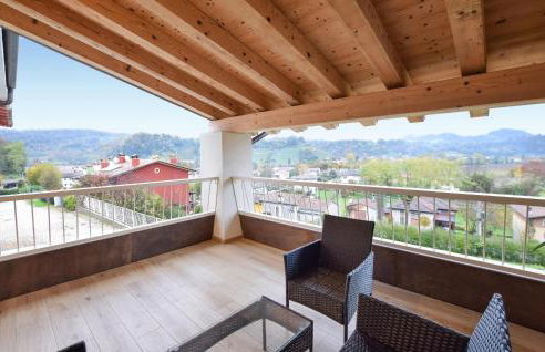 2 Bedroom Lovely Apartment In Premaor - Photo 7