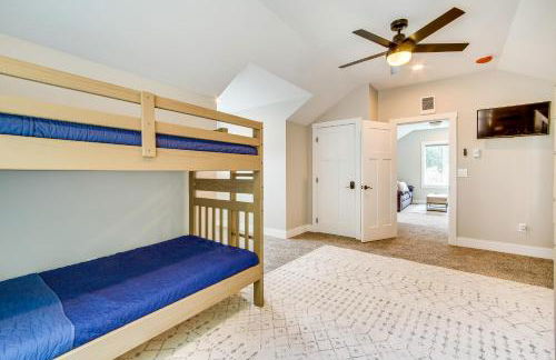 Charming Florence Home with Fire Pit and River Views! - Foto 22