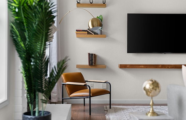 High End Home w Pool Hot Tub Gameroom - Photo 23